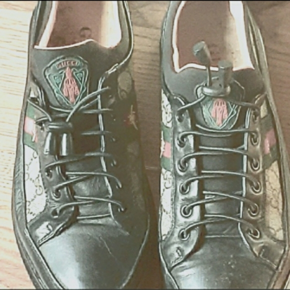 This Gucci shoes! Used but looks like new - Picture 7 of 7